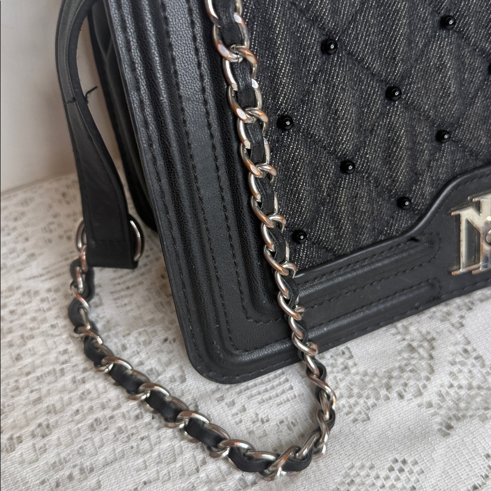 Badgley Mischka black leather denim chain strap crossbody shoulder bag - Picture 4 of 10